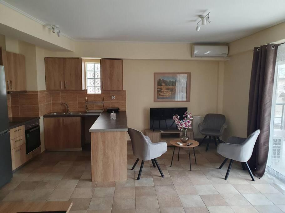 Lux & Style 75Sqm With Private Parking In Athens Appartement Buitenkant foto